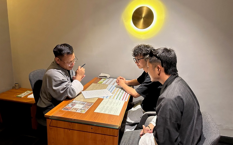 Bhutan Spirit Sanctuary Pulse Reading Traditional Medicine