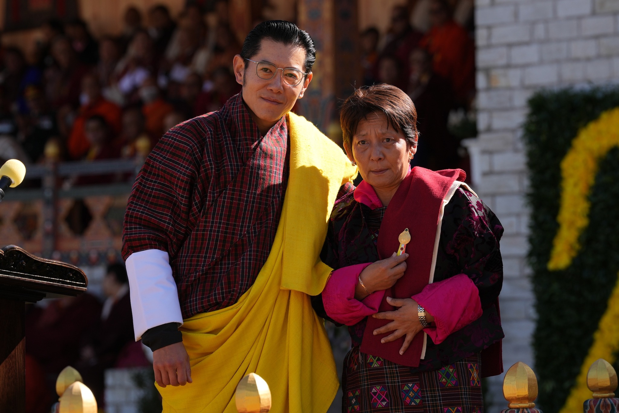 kesang deki receiving red scarf