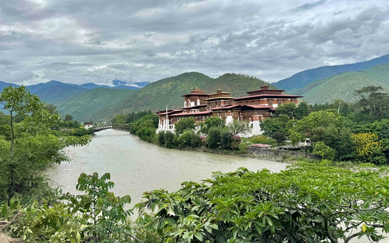 Punakha Dzong In Summer Ashley Chen Lowres