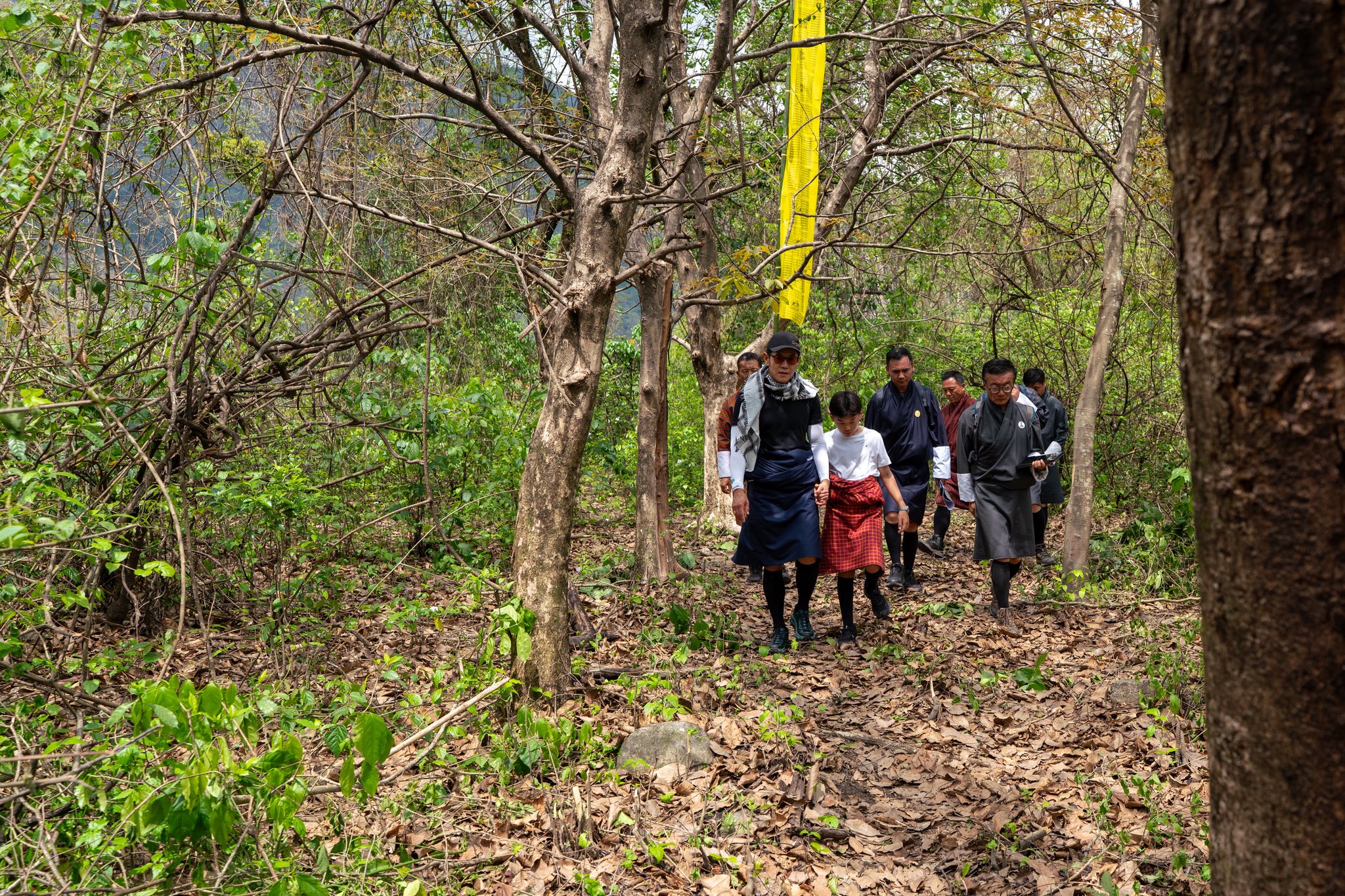 bhutan king jigme khesar visits gmc 108 jangchub chorten construction site09