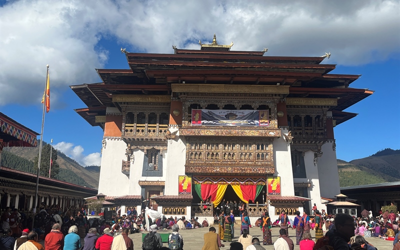 black necked crane festival chencho dema