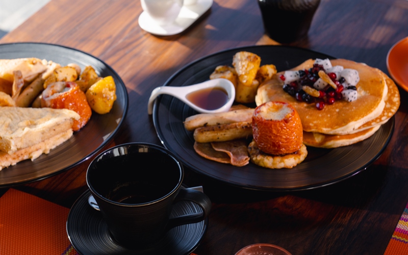 food in willing cafe