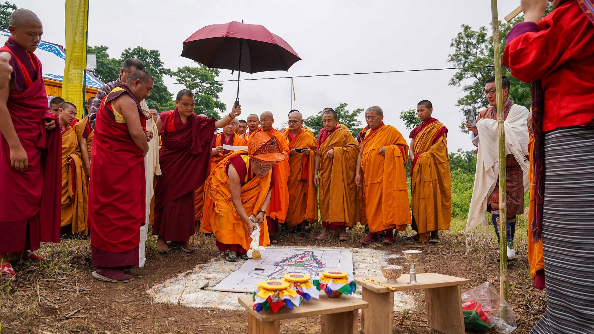 gmc preparing sacred relics for 108 jangchub chorten 2