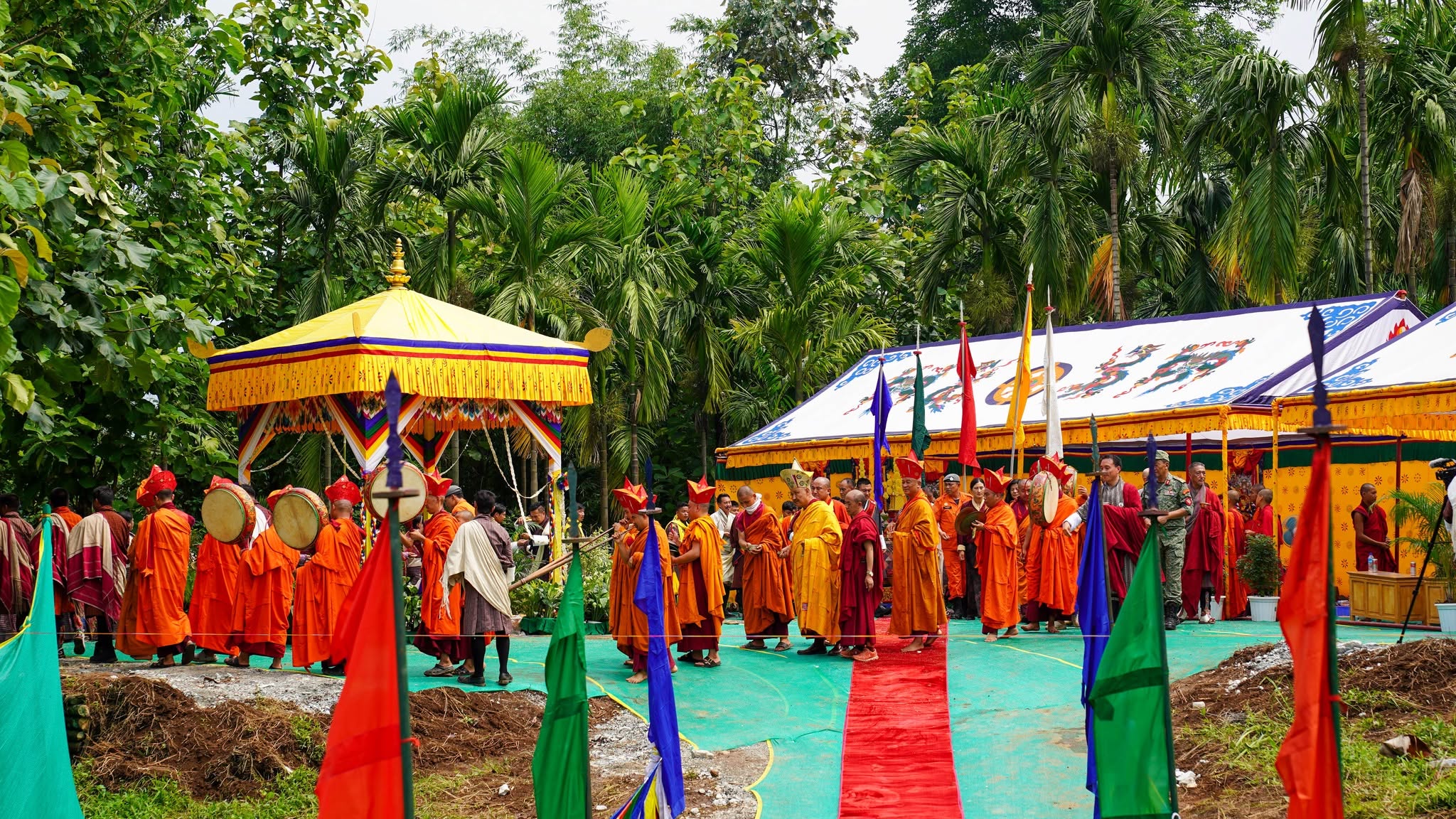 gmc preparing sacred relics for 108 jangchub chorten