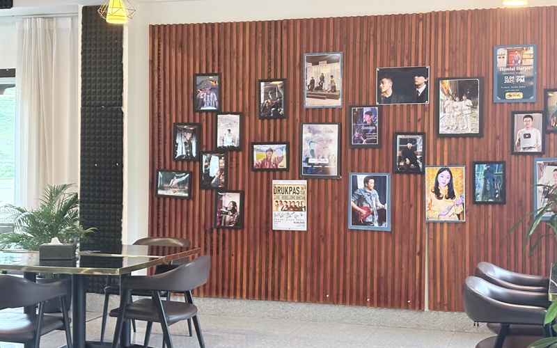 Artists Corner At Acho Daka Punakha Wangdue