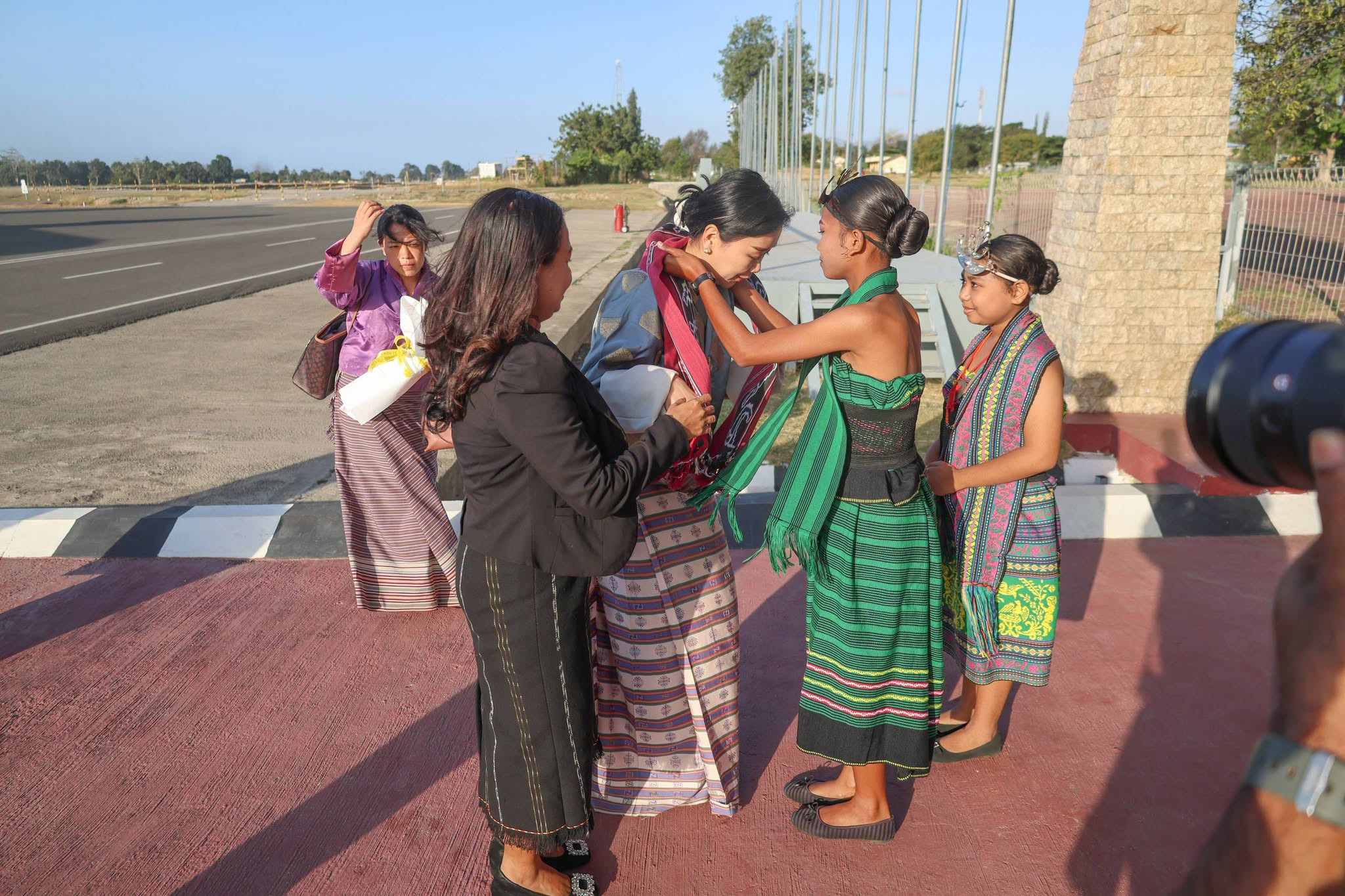 hrh sonam dechan wangchuck in timor leste receiving welcome