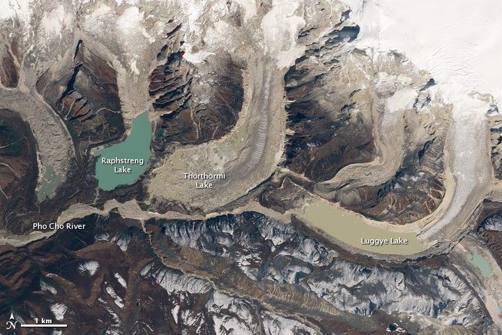 photo of where thorthomi lake is in bhutan