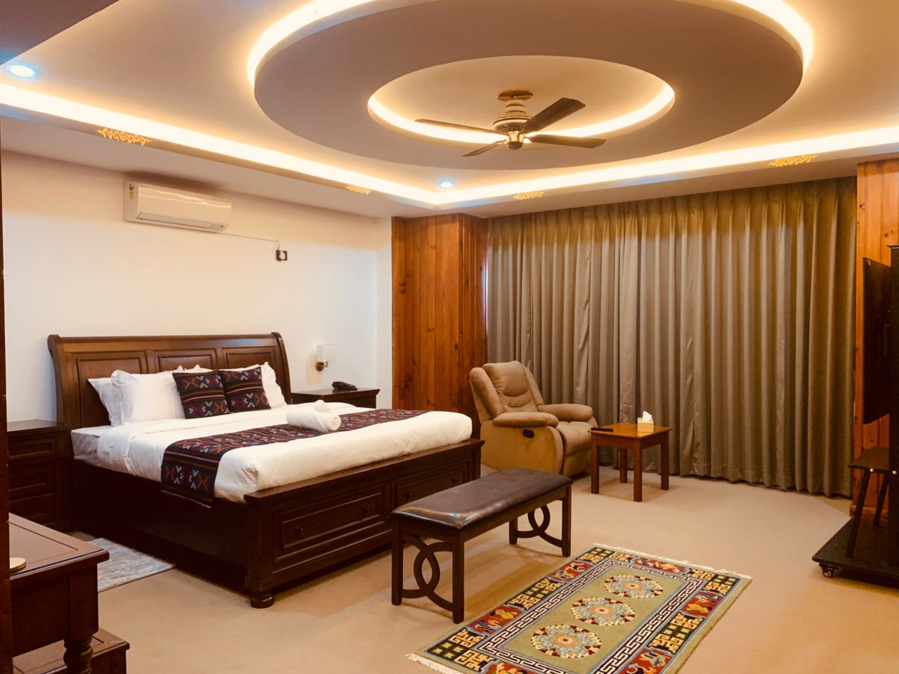 Hotel Kuku Grand 3