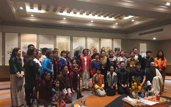 Bhutanese And Singaporean Painters Showcase Artwork In Charity Exhibition Colors of Love