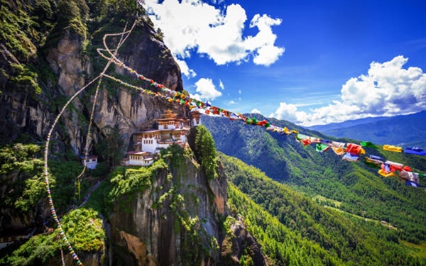 Been to Bhutan before? Stand a chance to win FREE flight tickets to back to Bhutan!