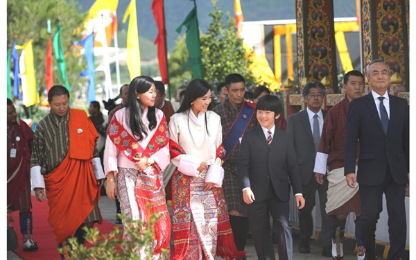 Japan’s 12 Year Old Prince Hisahito Arrived In Bhutan With Parents On His First Overseas Trip